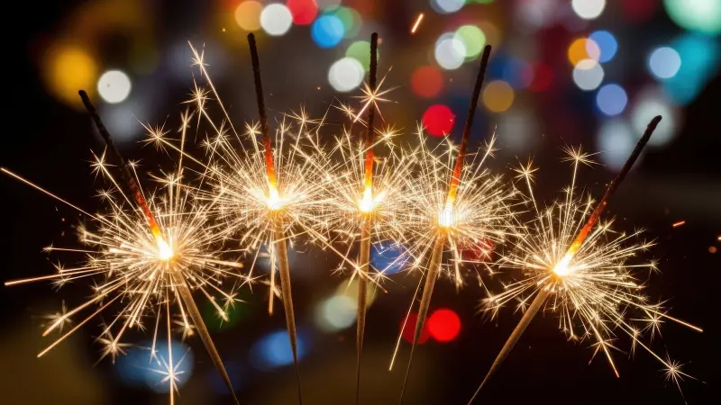 UNIQUE COLOR SPARKLERS